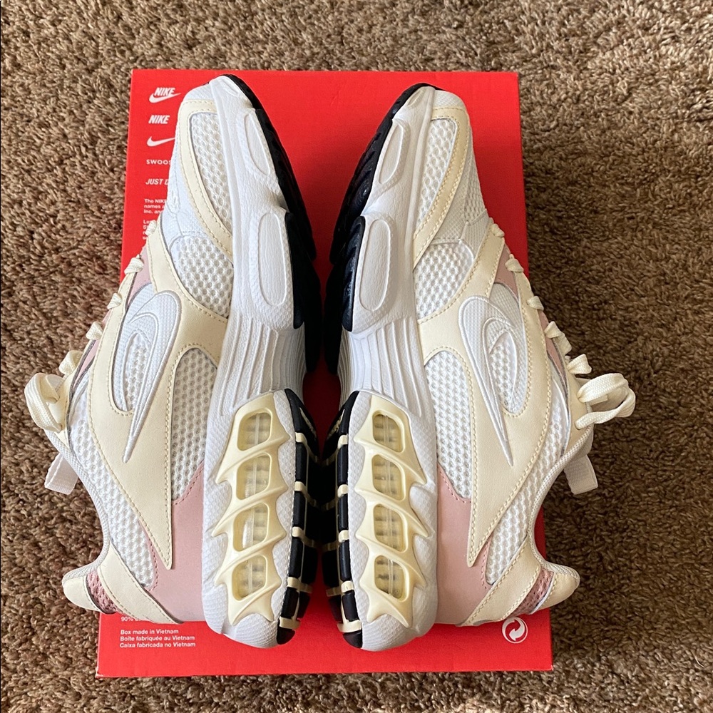 Nike | NIB Women's Nike Zoom Air Fire Sneakers - Picture 5 of 11